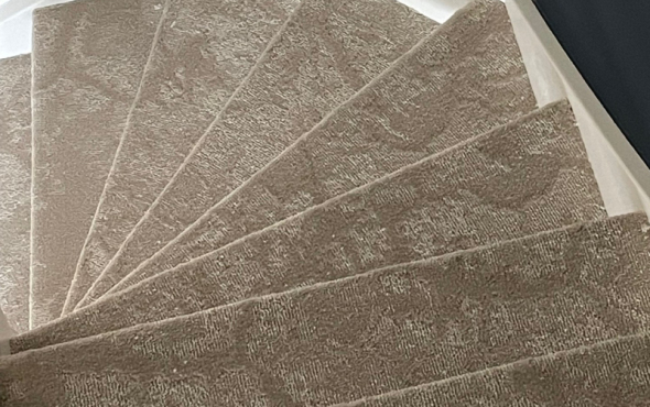 Trap bekleden met tapijt in Rotterdam